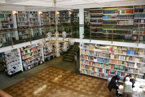 Bibliothek des GEI 1